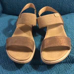 Beautiful ankle sandals for summer frolicking!